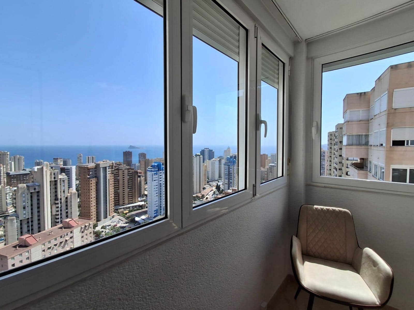 3 Zimmer Wohnung zu verkaufen in Benidorm mit Pool Garage - 719.000 € (Ref: 10013444)