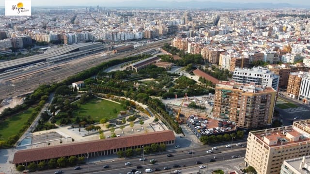 2 slaapkamer Flat te koop in Russafa, Valencia stad - € 396.000 (Ref: 10013445)