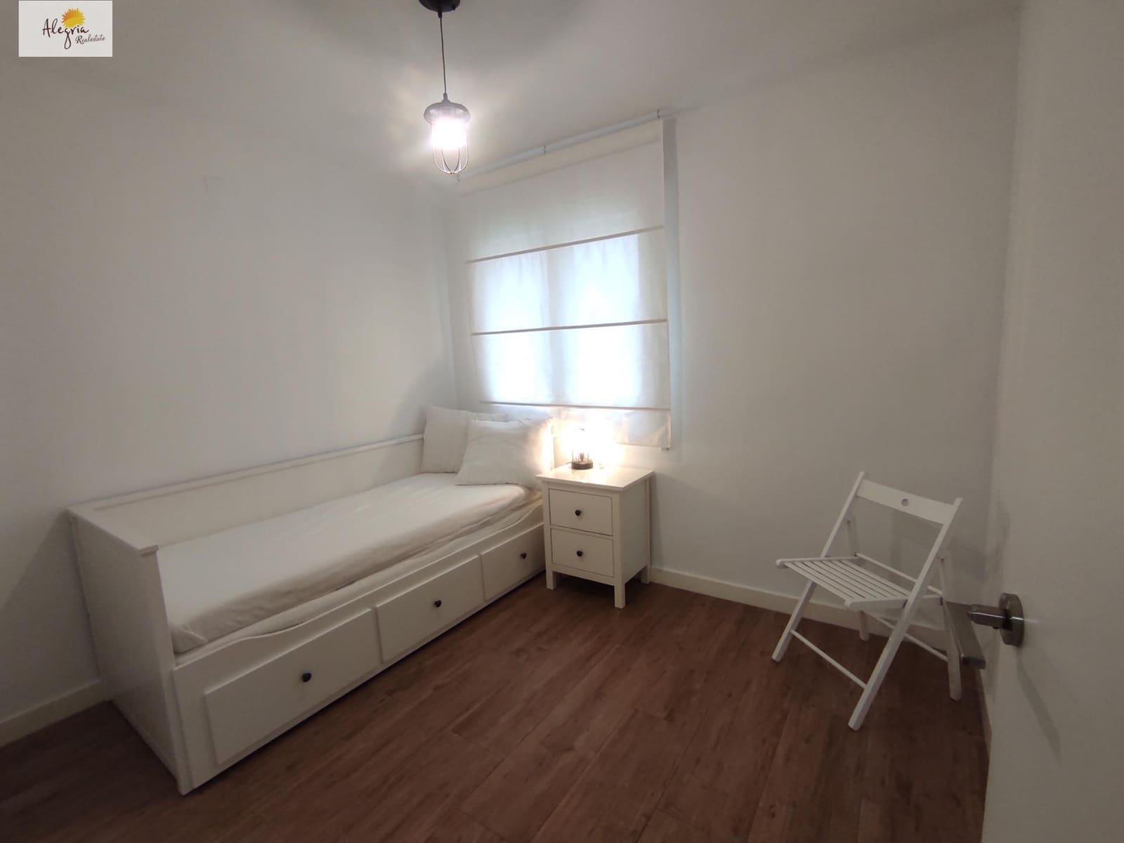 Appartement de 4 chambres à louer à Valence ville avec garage - 2 500 € (Ref: 10015681)