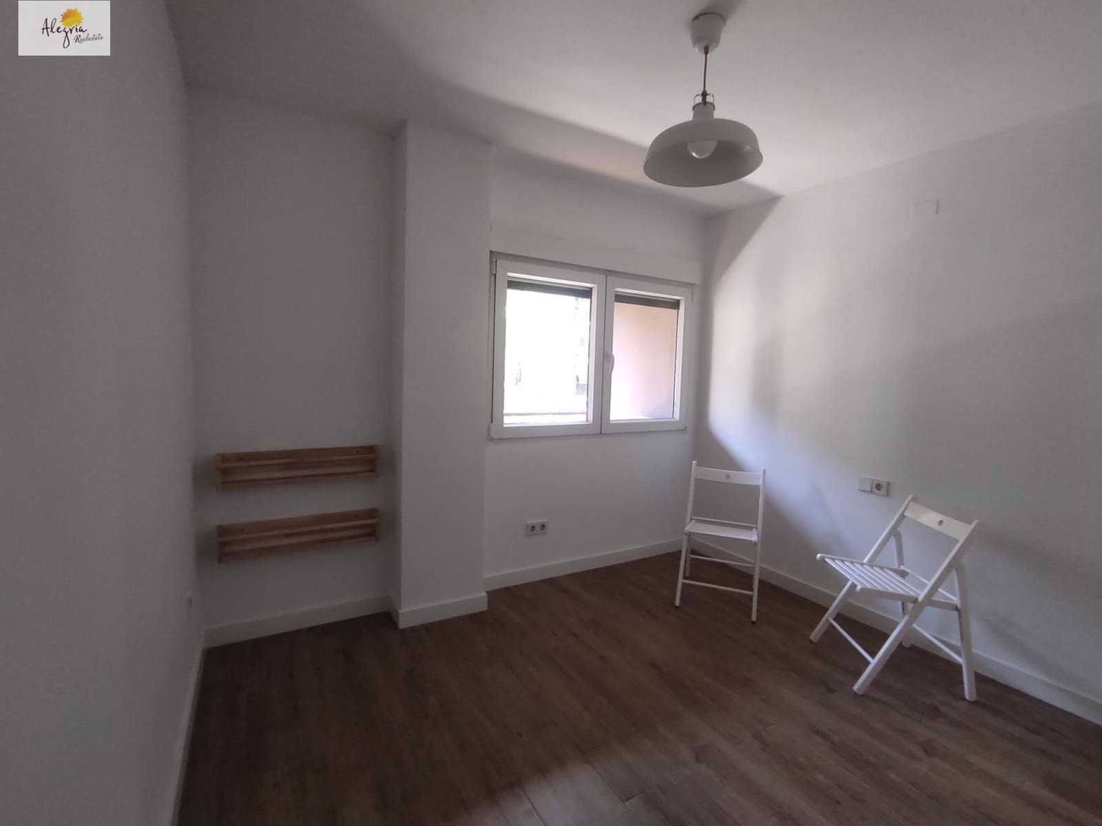 Appartement de 4 chambres à louer à Valence ville avec garage - 2 500 € (Ref: 10015681)