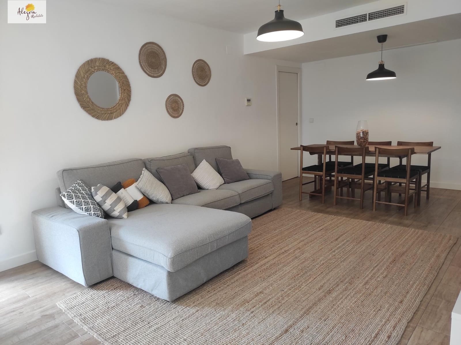 Appartement de 4 chambres à louer à Valence ville avec garage - 2 500 € (Ref: 10015681)