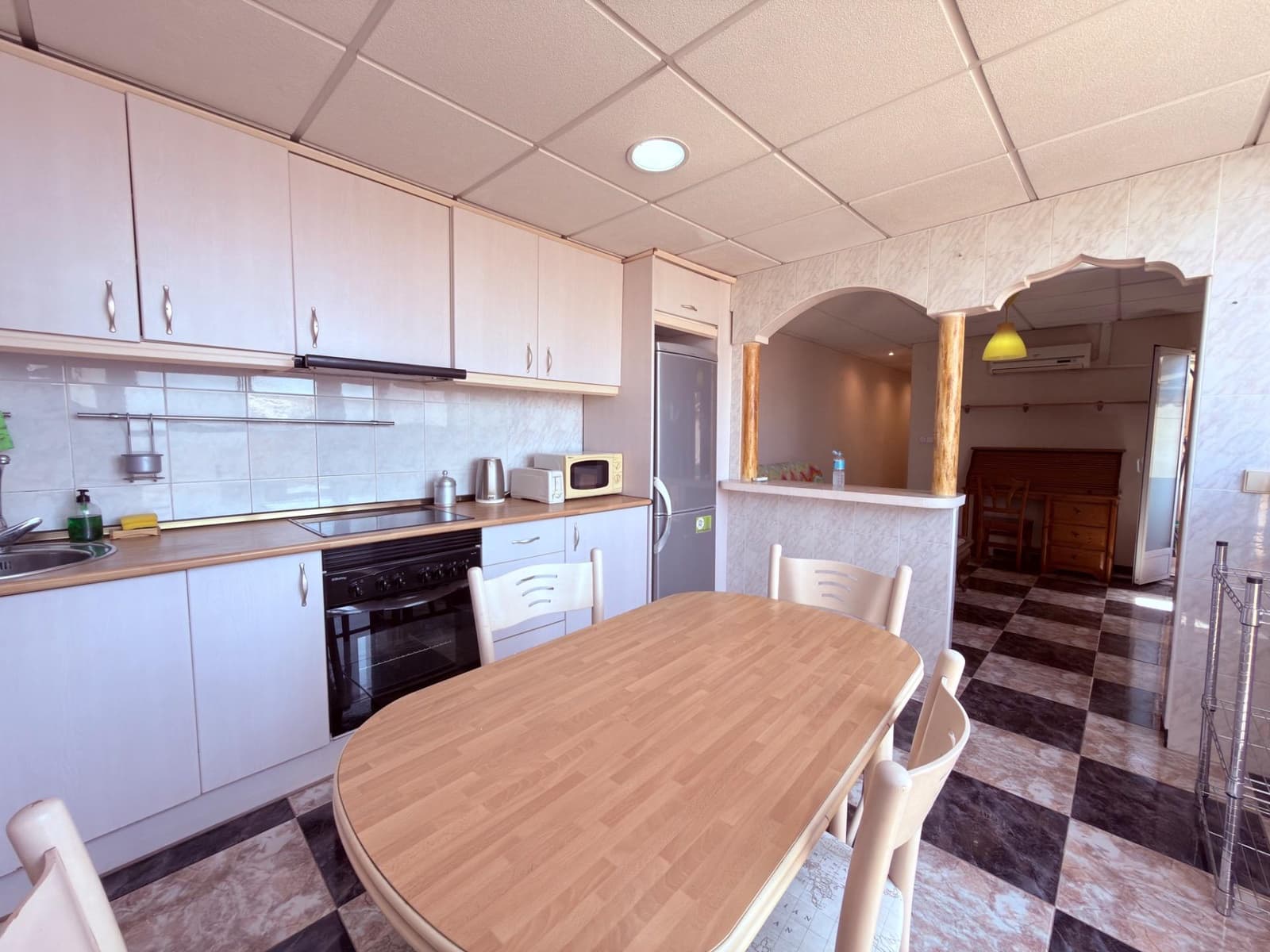 2 soveværelse Lejlighed til salg i Alicante by - € 137.000 (Ref: 10015683)