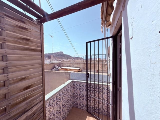 2 slaapkamer Appartement te koop in Carolinas Bajas, Alicante stad - € 137.000 (Ref: 10015683)