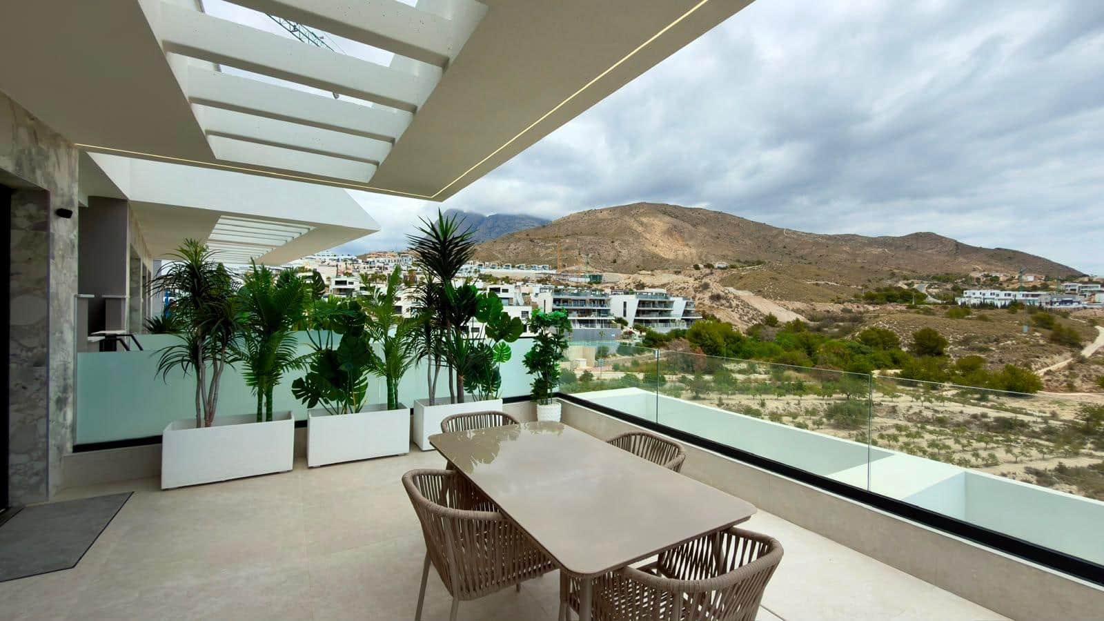 2 slaapkamer Penthouse te koop in Finestrat met zwembad - € 530.000 (Ref: 10017606)