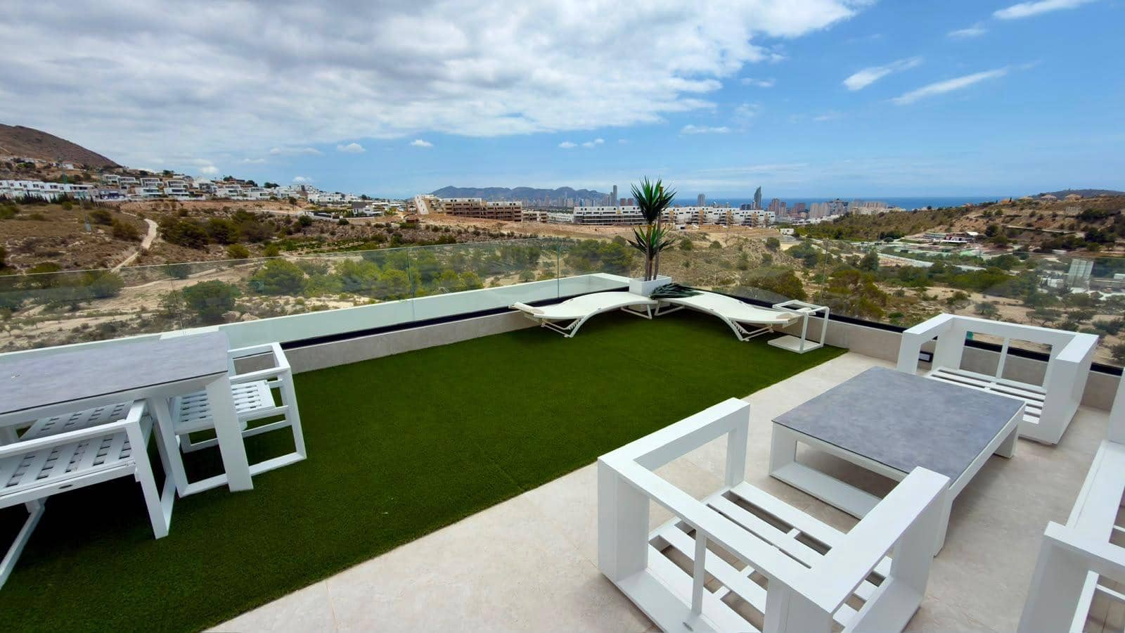 2 slaapkamer Penthouse te koop in Finestrat met zwembad - € 530.000 (Ref: 10017606)