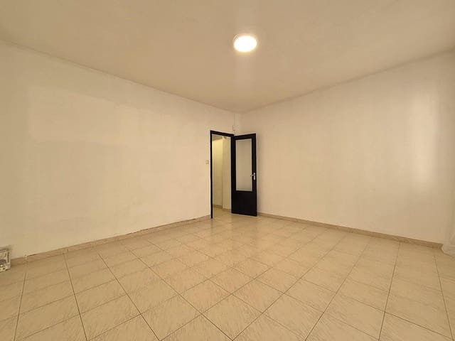 3 soverom Leilighet til salgs i Alicante by - € 160 000 (Ref: 10018564)