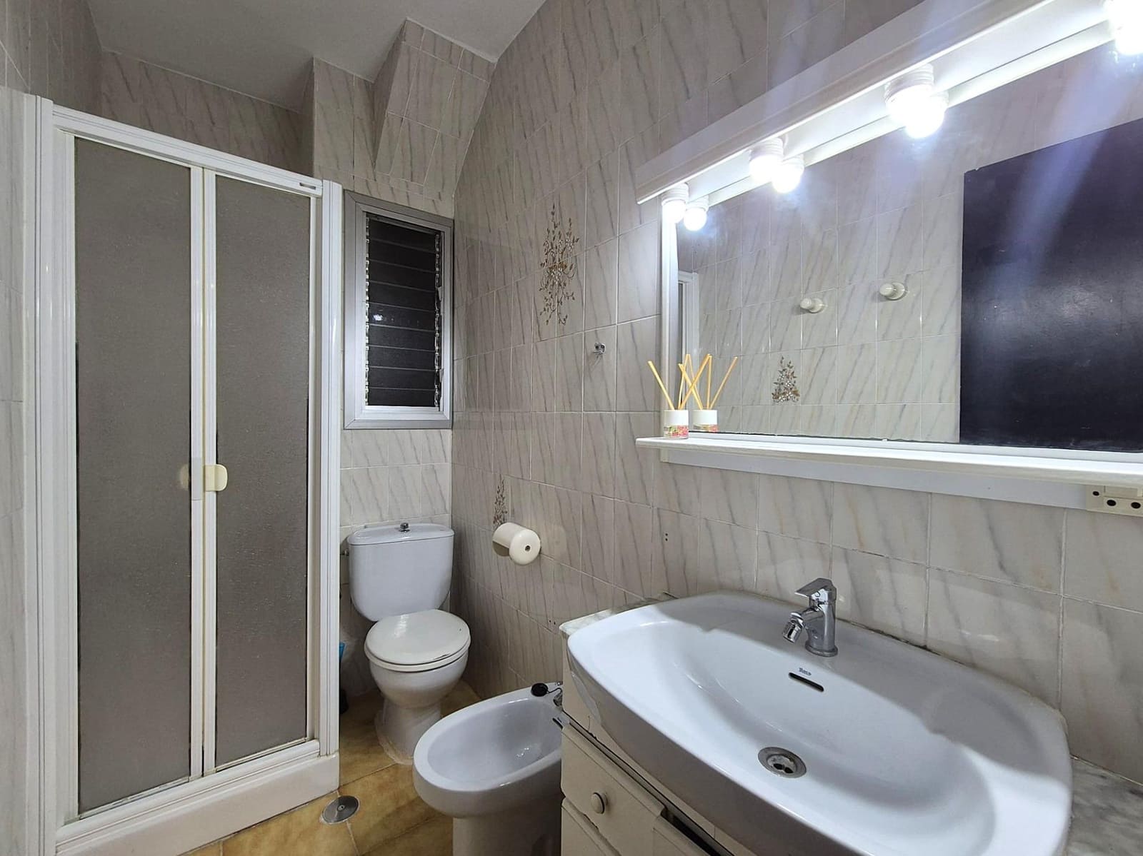 Apartamento de 3 habitaciones en Alicante / Alacant ciudad en venta - 160.000 € (Ref: 10018564)