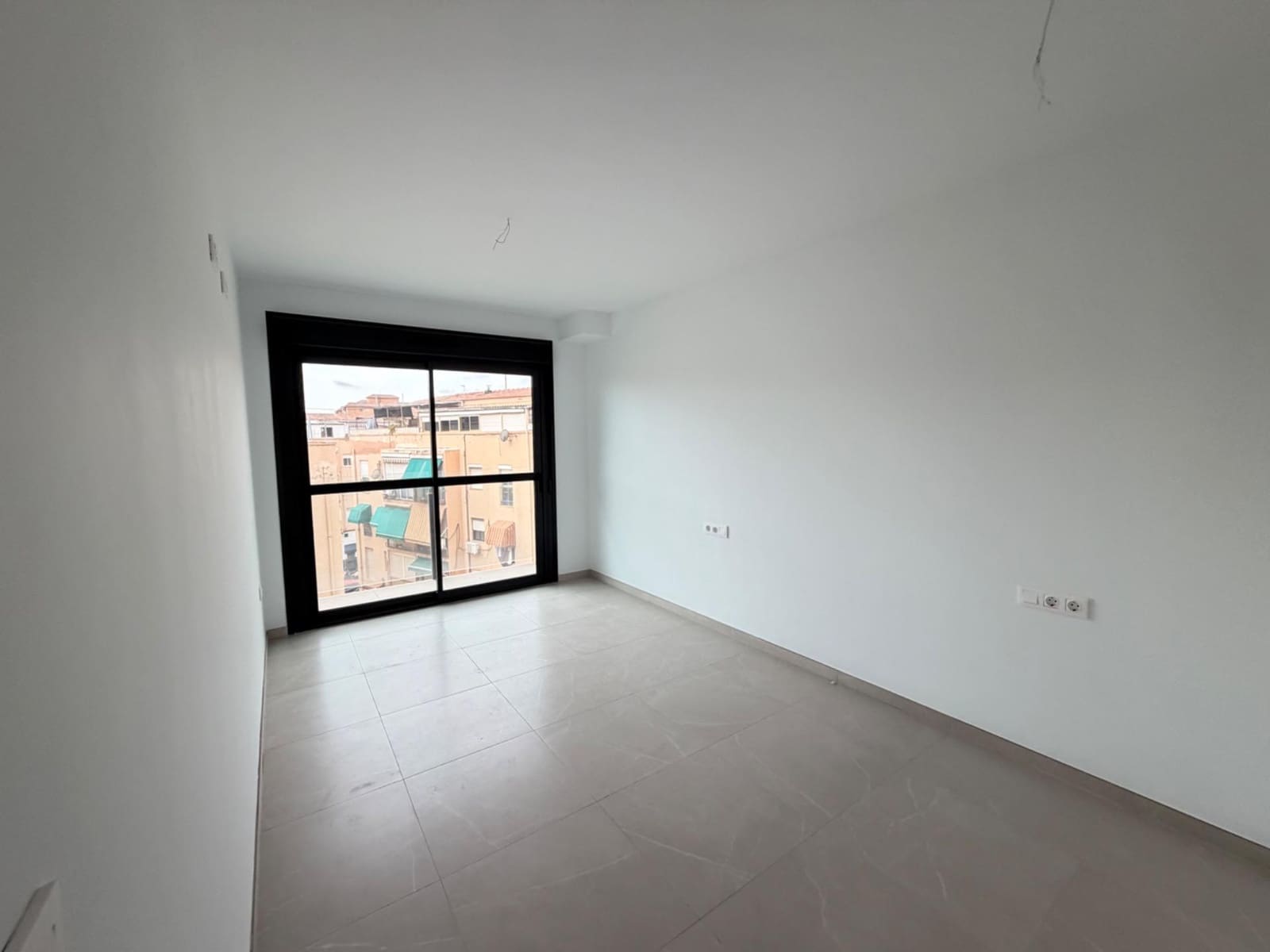 3 slaapkamer Appartement te koop in Alicante stad met zwembad garage - € 385.000 (Ref: 10024255)