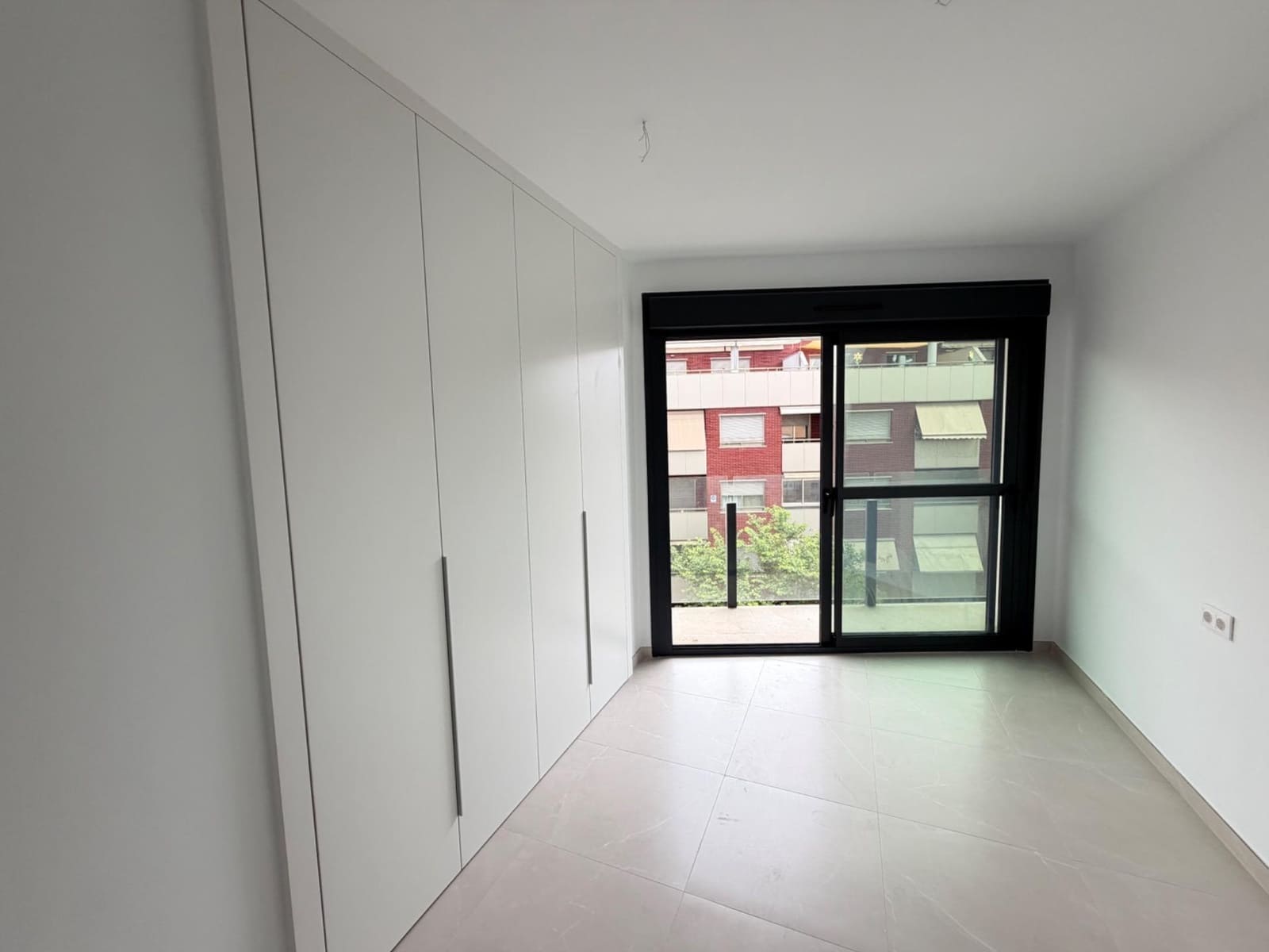 3 slaapkamer Appartement te koop in Alicante stad met zwembad garage - € 385.000 (Ref: 10024255)
