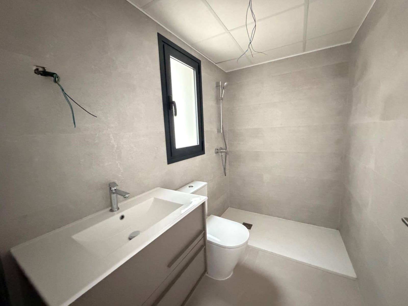 3 slaapkamer Appartement te koop in Alicante stad met zwembad garage - € 385.000 (Ref: 10024255)