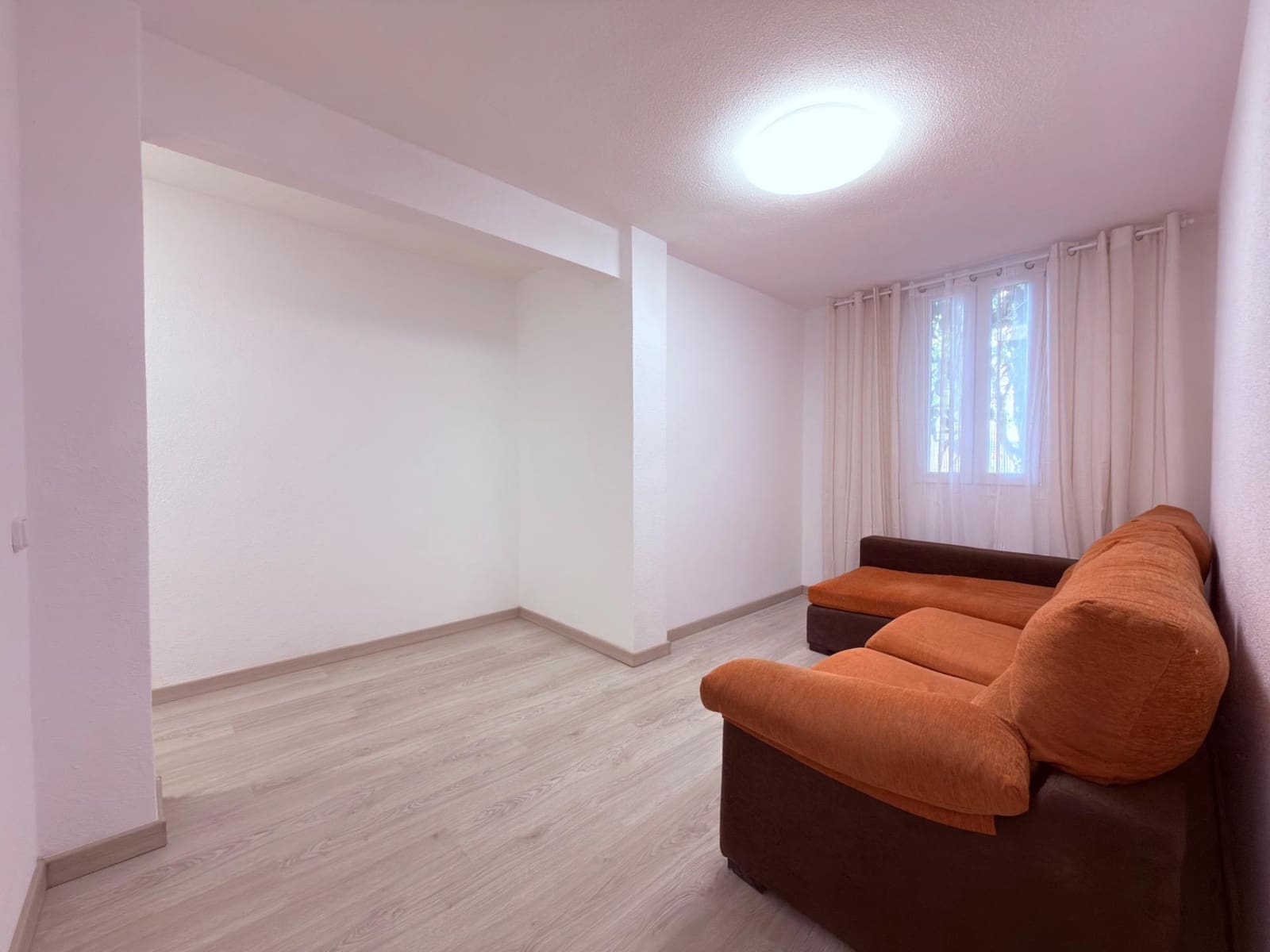 Apartamento de 2 habitaciones en Alicante / Alacant ciudad en venta - 119.900 € (Ref: 10024256)