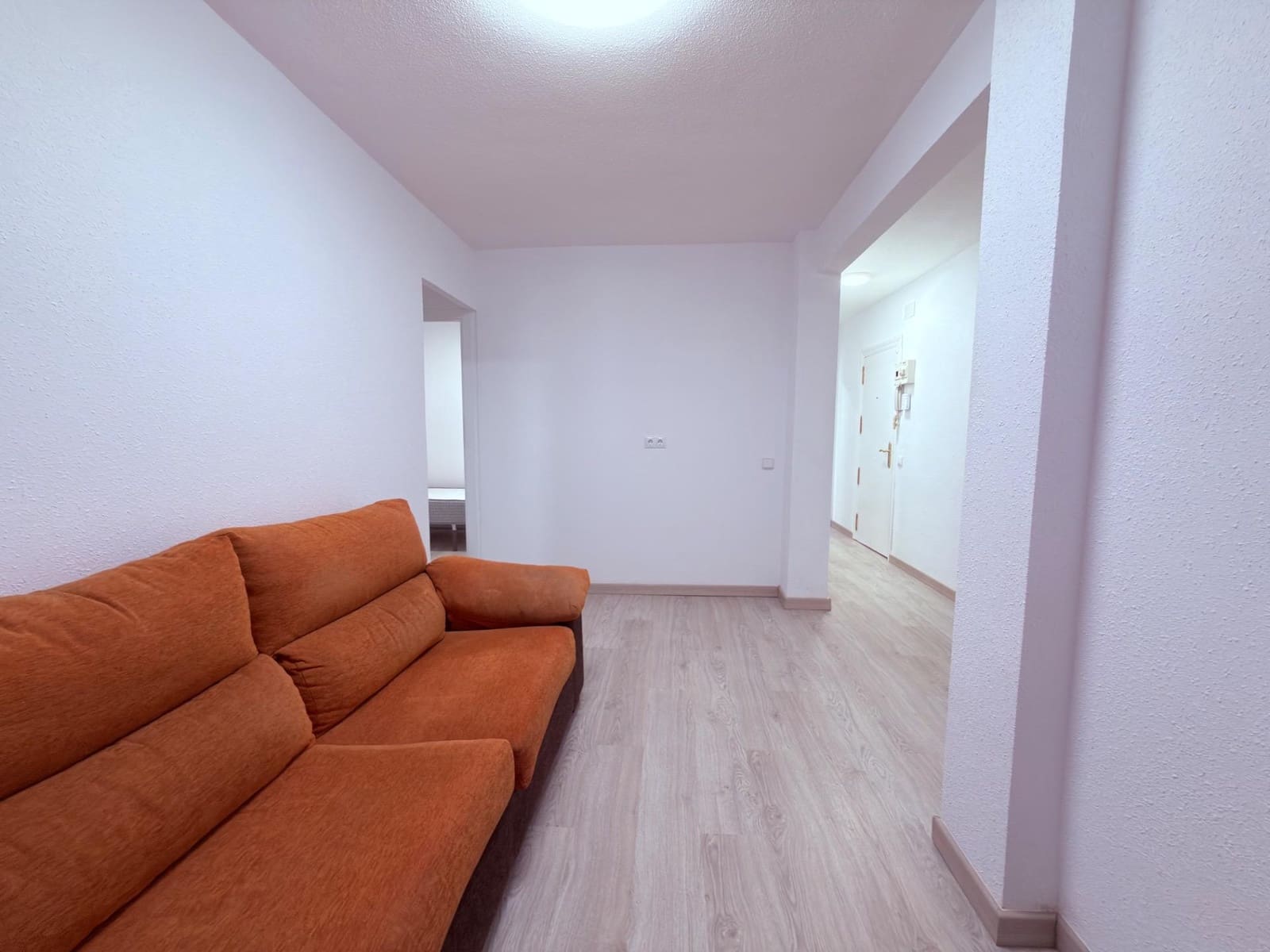 Apartamento de 2 habitaciones en Alicante / Alacant ciudad en venta - 119.900 € (Ref: 10024256)