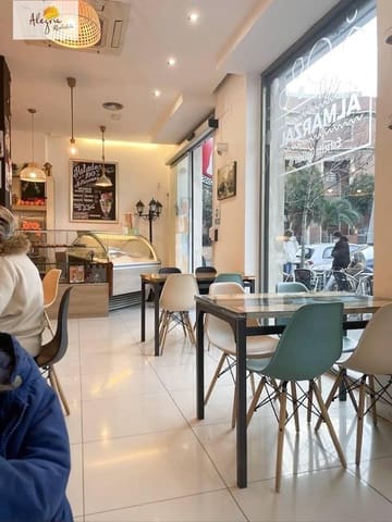 Local Commercial à vendre à Mestalla, Valence ville - 160 000 € (Ref: 10025835)