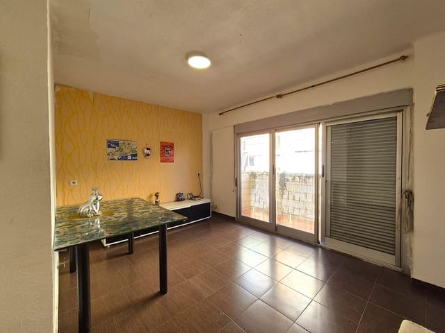 3 sovrum Lägenhet till salu i Colonia Requena, Alicante stad - 84 000 € (Ref: 10027420)