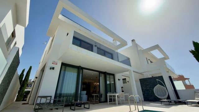 4 bedroom Villa for sale in Calpe / Calp with pool garage - € 1,650,000 (Ref: 10034091)