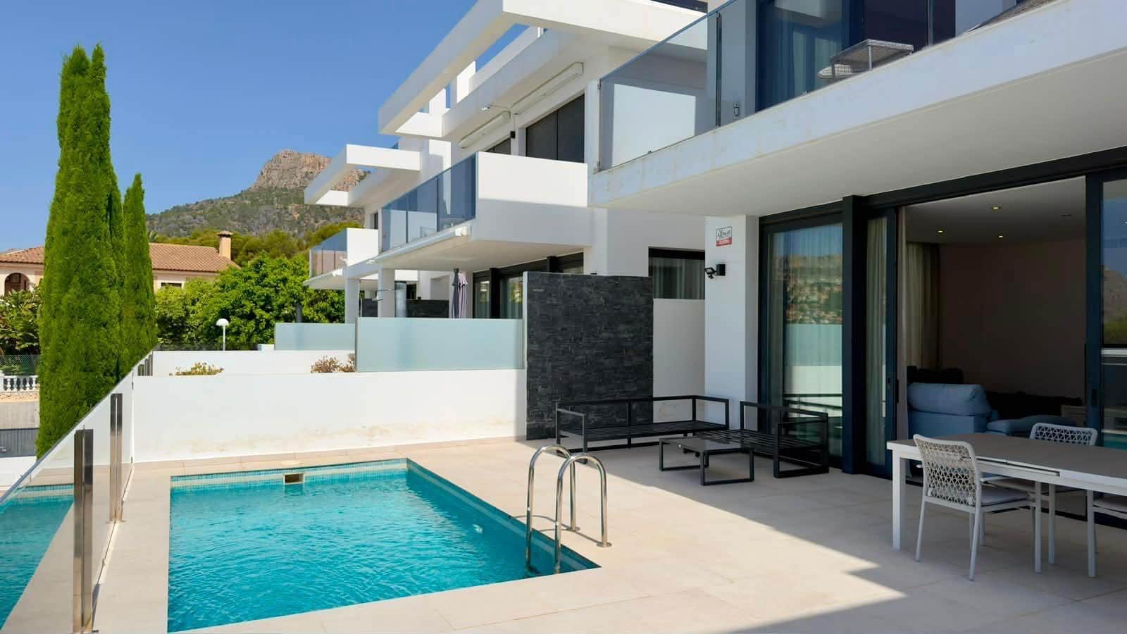 4 makuuhuone Huvila myytävänä paikassa Calpe / Calp mukana uima-altaan 
autotalli - 1 650 000 € (Ref: 10034091)