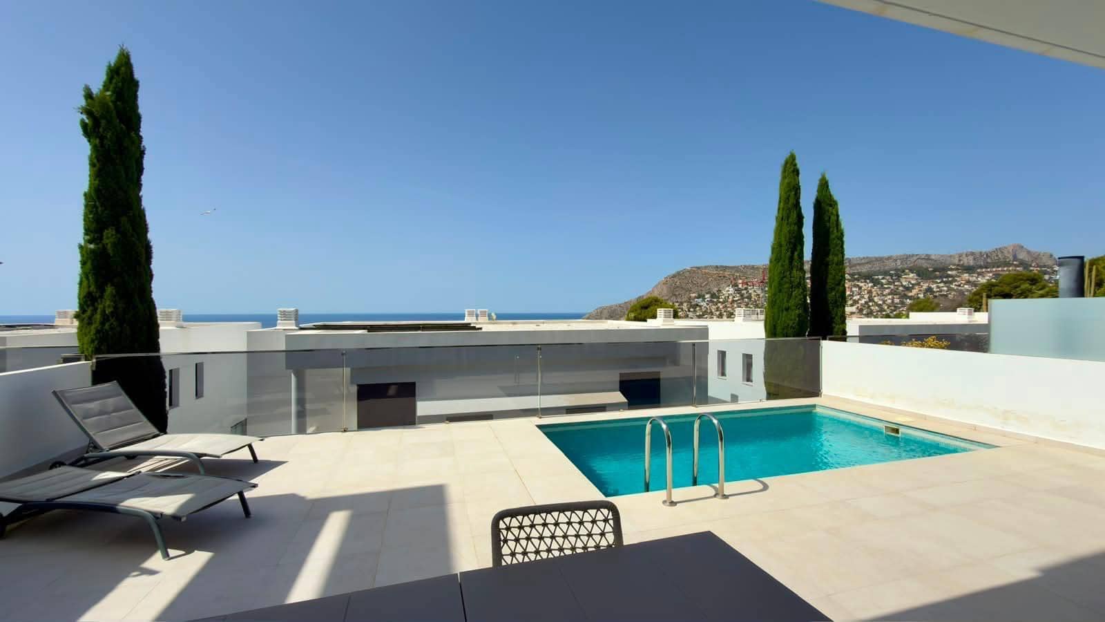 4 makuuhuone Huvila myytävänä paikassa Calpe / Calp mukana uima-altaan 
autotalli - 1 650 000 € (Ref: 10034091)