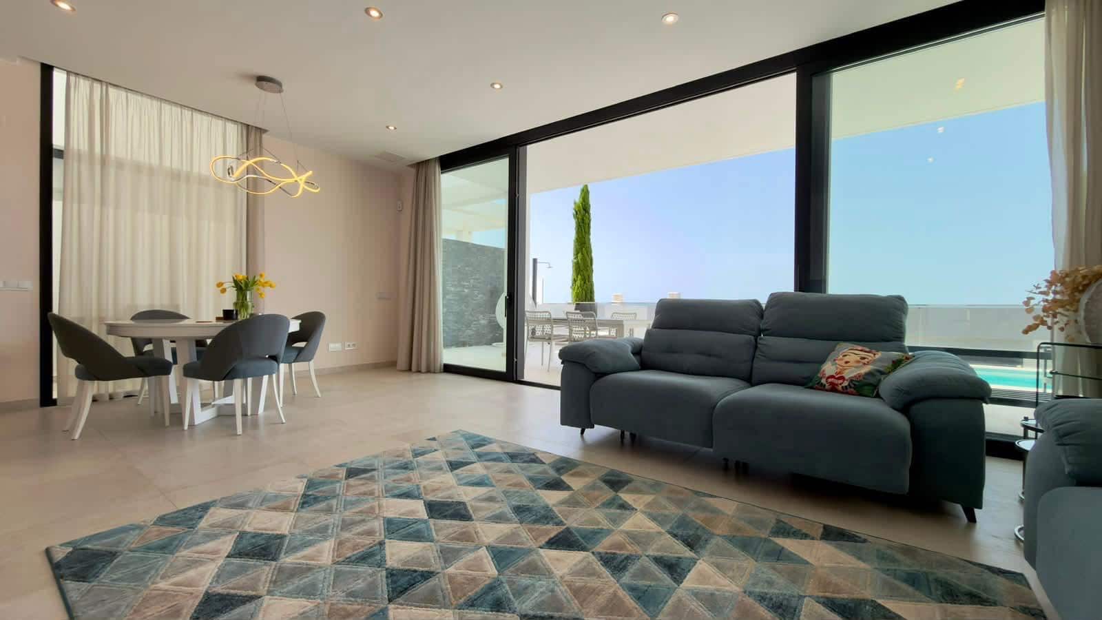 4 makuuhuone Huvila myytävänä paikassa Calpe / Calp mukana uima-altaan 
autotalli - 1 650 000 € (Ref: 10034091)