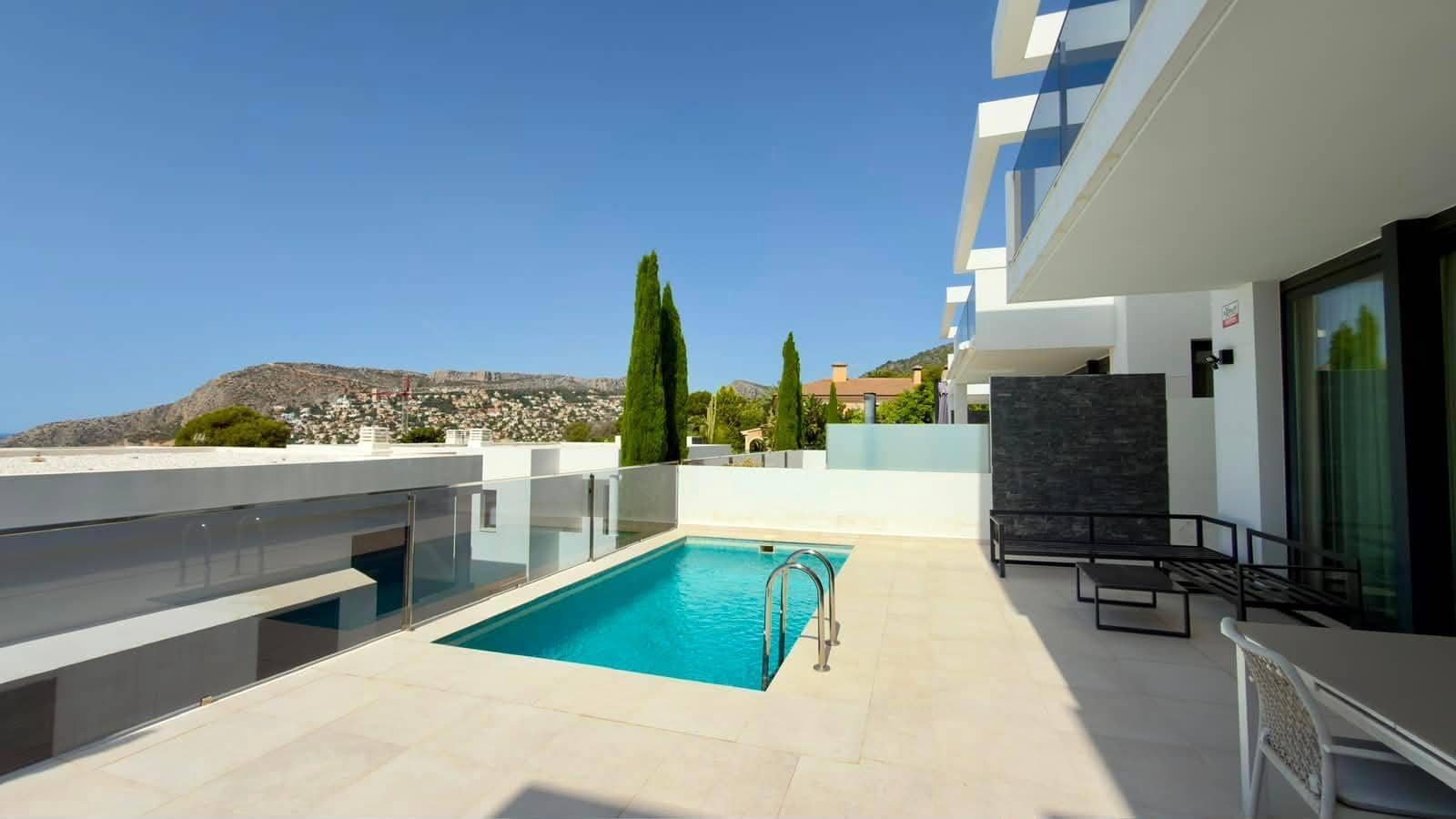 4 makuuhuone Huvila myytävänä paikassa Calpe / Calp mukana uima-altaan 
autotalli - 1 650 000 € (Ref: 10034091)