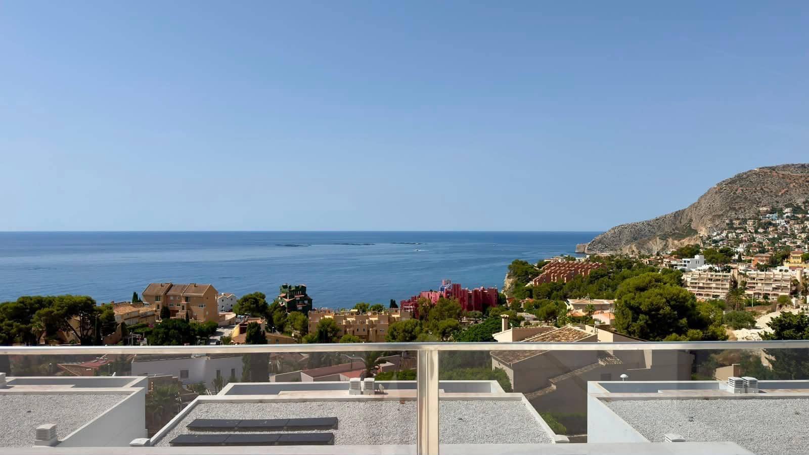 4 makuuhuone Huvila myytävänä paikassa Calpe / Calp mukana uima-altaan 
autotalli - 1 650 000 € (Ref: 10034091)