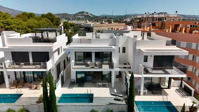 4 bedroom Villa for sale in Calpe / Calp with pool garage - € 1,650,000 (Ref: 10034091)