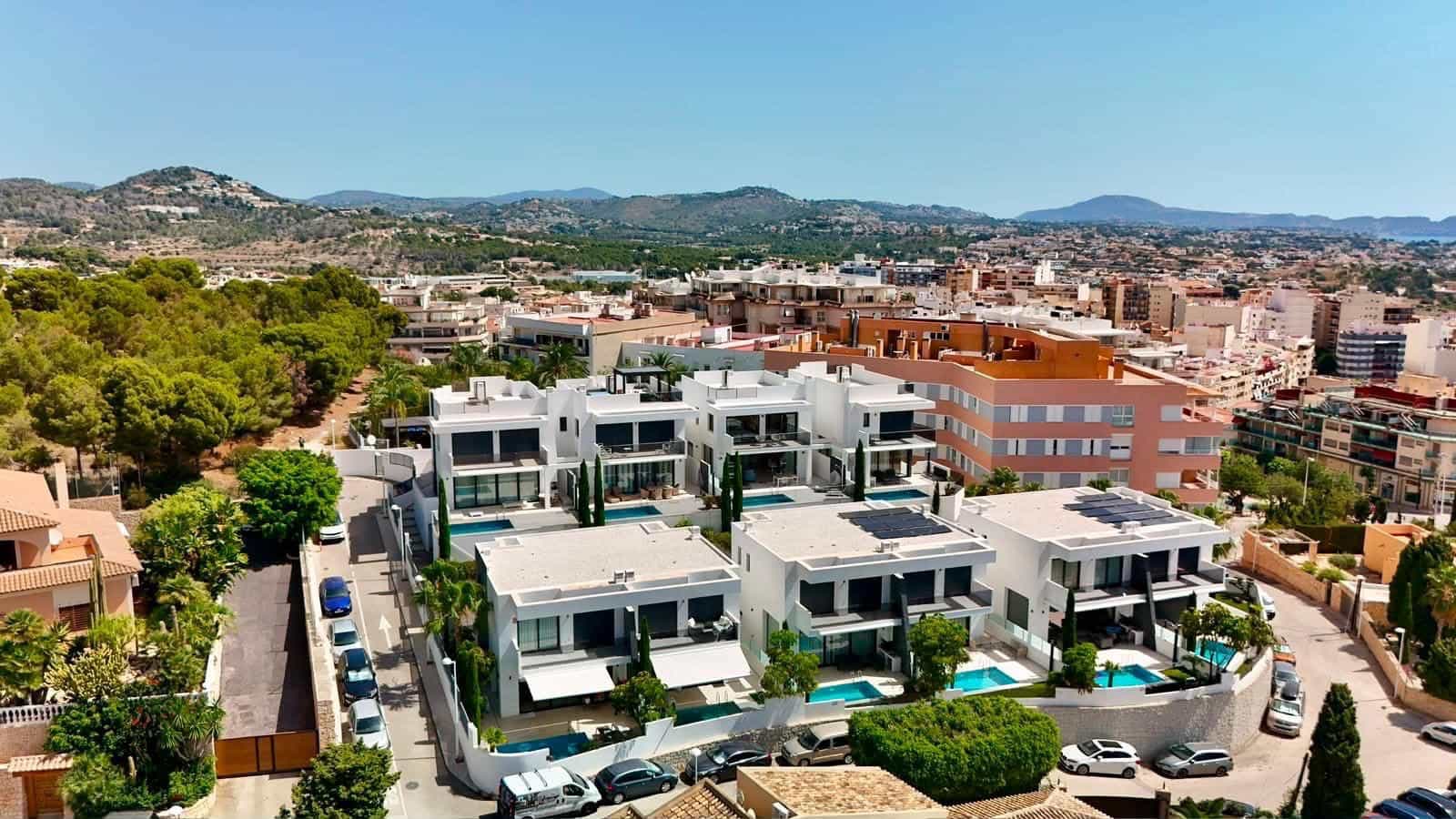 4 makuuhuone Huvila myytävänä paikassa Calpe / Calp mukana uima-altaan 
autotalli - 1 650 000 € (Ref: 10034091)