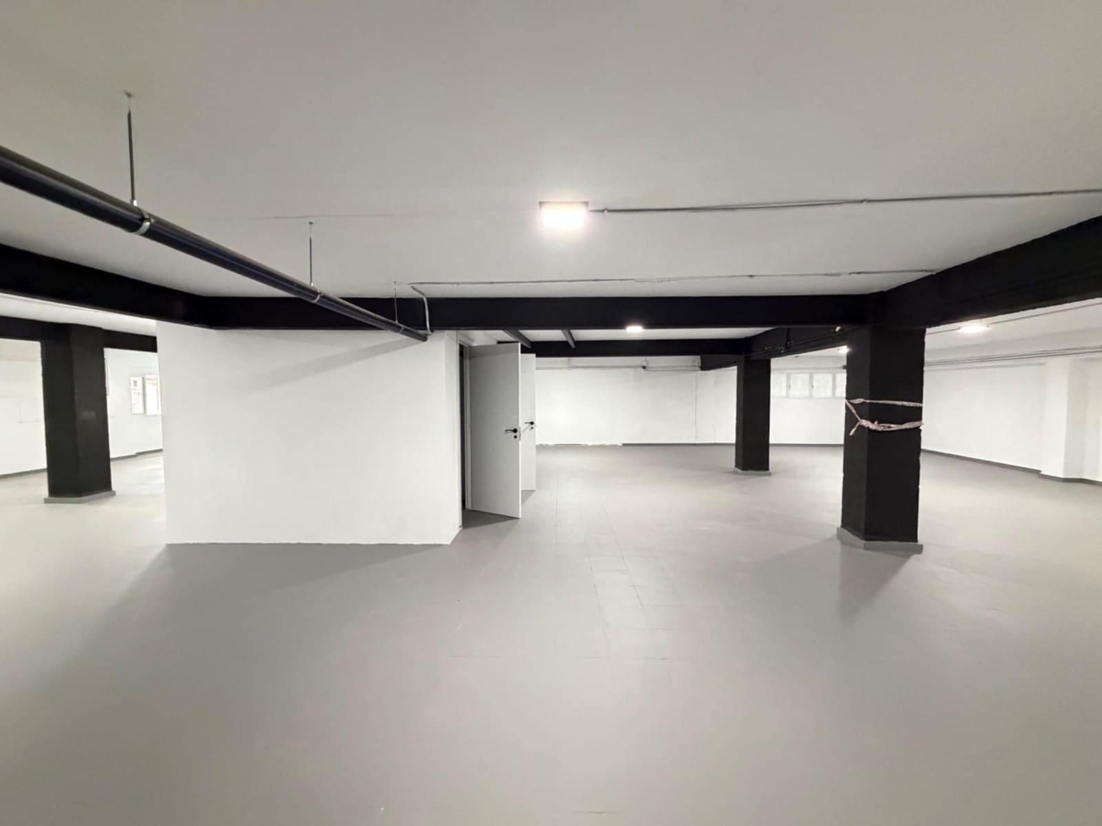 Local Commercial à louer à Alicante ville - 2 450 € (Ref: 10037535)