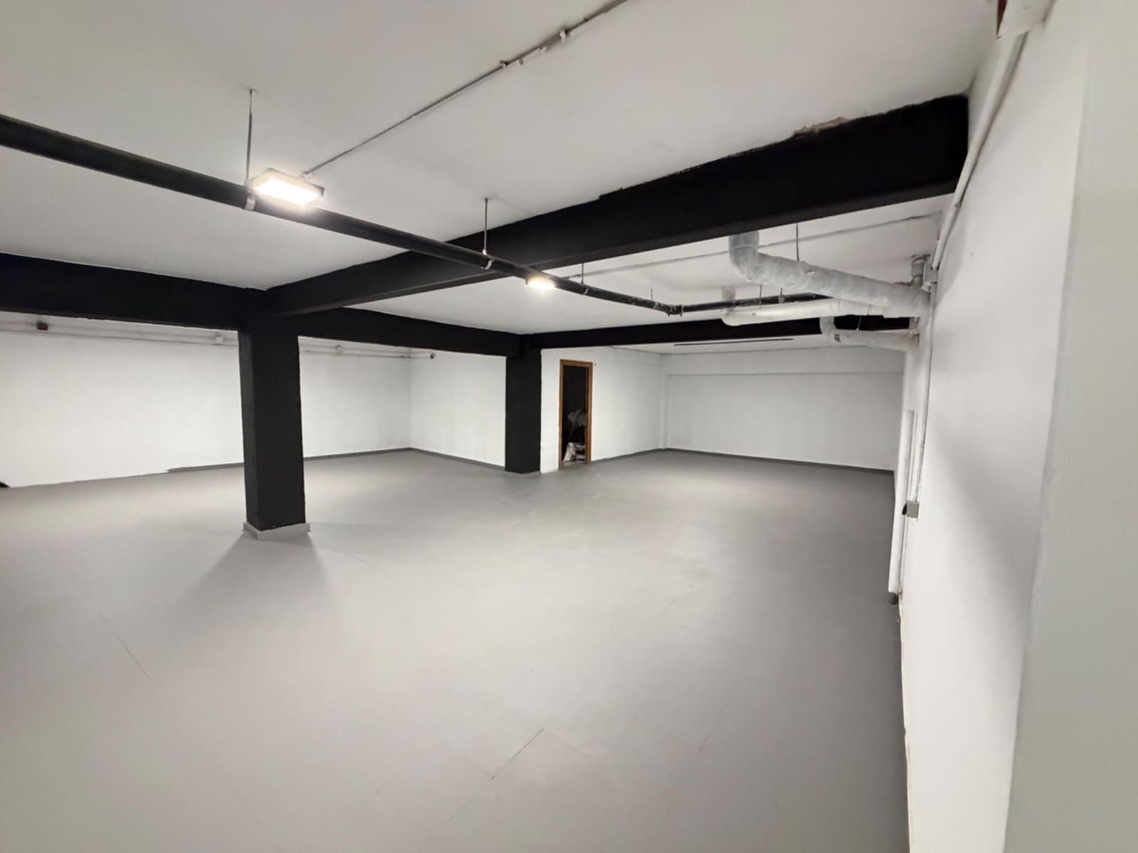 Local Commercial à louer à Alicante ville - 2 450 € (Ref: 10037535)