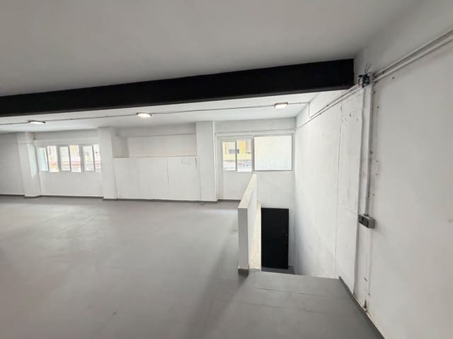 Local Commercial à louer à Alicante ville - 2 450 € (Ref: 10037535)