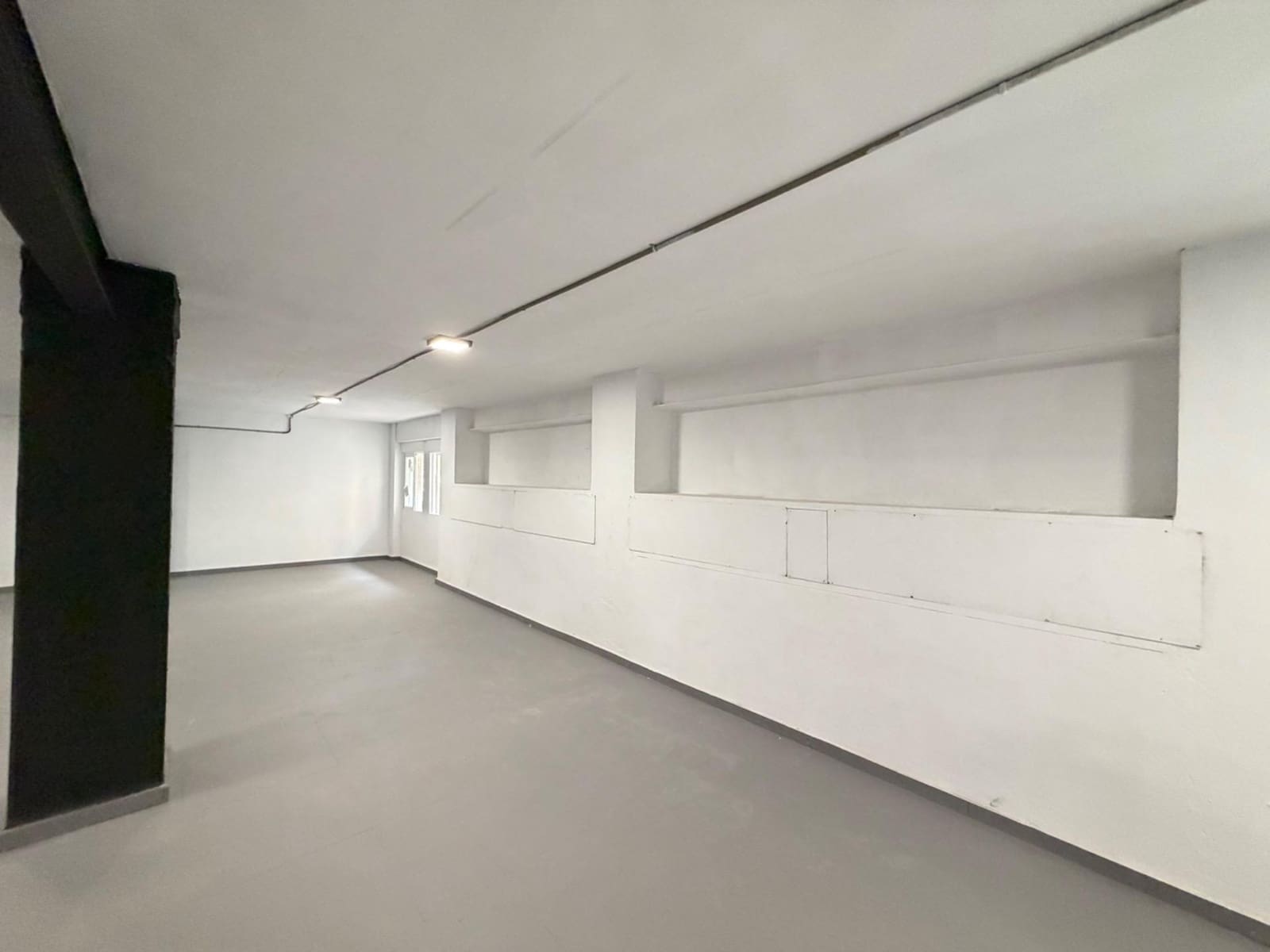 Local Commercial à louer à Alicante ville - 2 450 € (Ref: 10037535)
