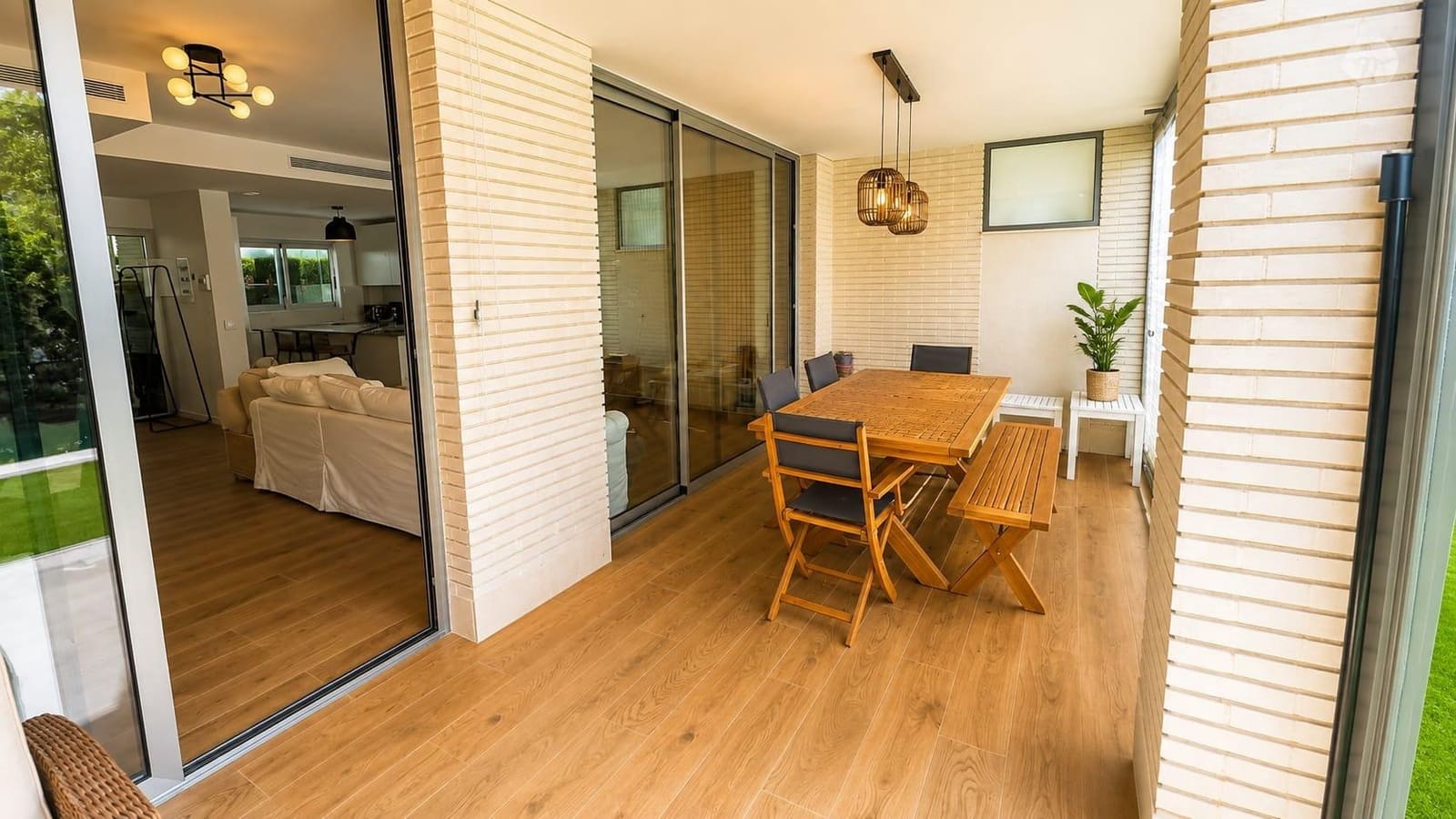Villa/Maison de 5 chambres à louer à Playa de San Juan avec piscine garage - 4 500 € (Ref: 10044942)
