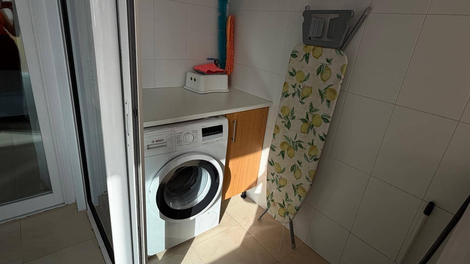 1 sypialnia Apartament do wynajęcia w Benidorm z basenem garażem - 1 200 € (Ref: 10044943)