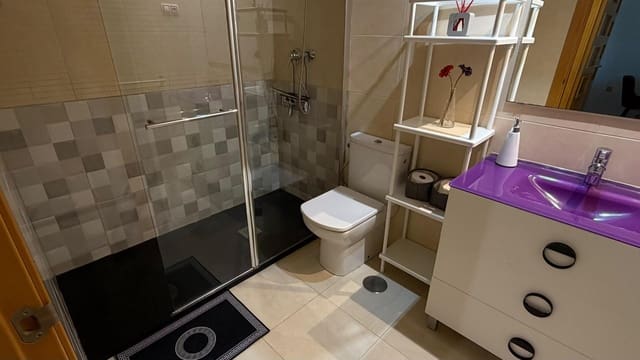 1 bedroom Apartment for rent in Benidorm with pool garage - € 1,200 (Ref: 10044943)