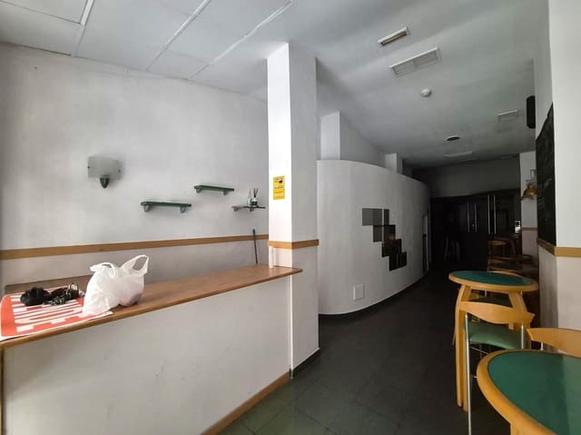 Kommersiell til salgs i Alicante by - € 156 000 (Ref: 10044944)