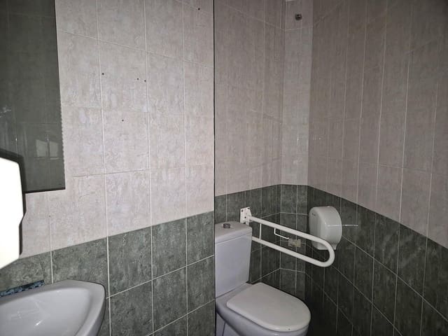 Kommersiell til salgs i Alicante by - € 156 000 (Ref: 10044944)
