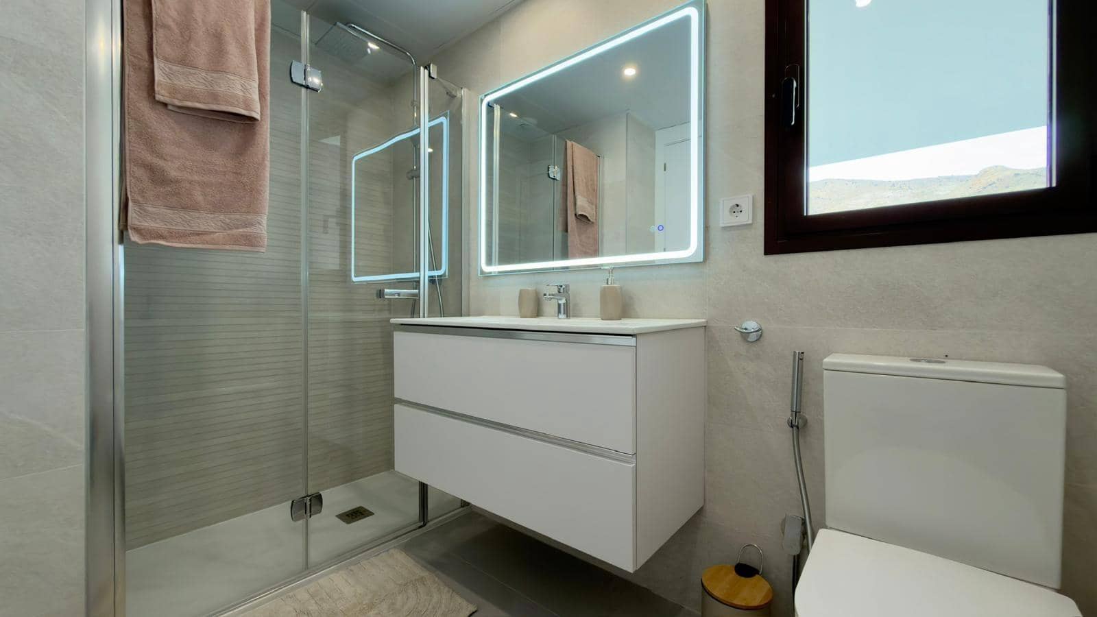 3 Zimmer Apartment zu vermieten in Finestrat mit Pool Garage - 2.100 € (Ref: 10047462)