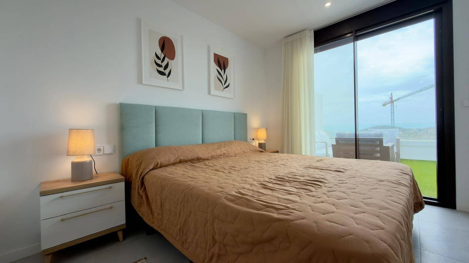 3 Zimmer Apartment zu vermieten in Finestrat mit Pool Garage - 2.100 € (Ref: 10047462)