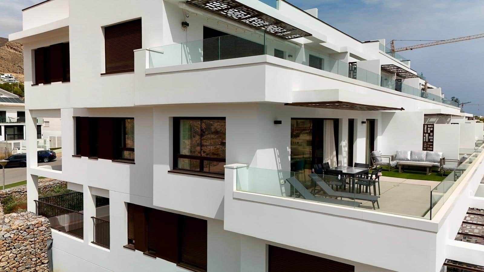 3 Zimmer Apartment zu vermieten in Finestrat mit Pool Garage - 2.100 € (Ref: 10047462)