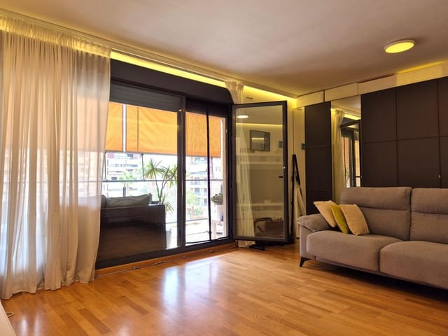 3 sovrum Lägenhet till salu i Alicante stad med pool - 360 000 € (Ref: 10055441)