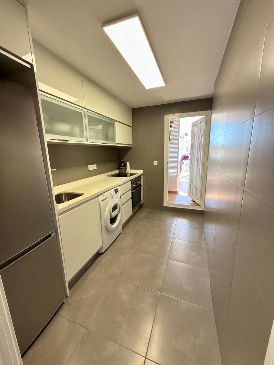 2 makuuhuone Asunto myytävänä paikassa La Villajoyosa / Vila Joiosa mukana uima-altaan 
autotalli - 415 000 € (Ref: 10059258)