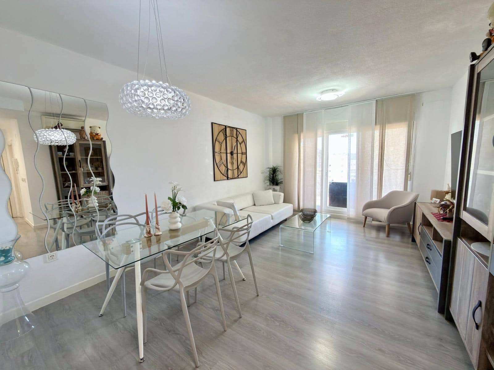 2 makuuhuone Asunto myytävänä paikassa La Villajoyosa / Vila Joiosa mukana uima-altaan 
autotalli - 415 000 € (Ref: 10059258)