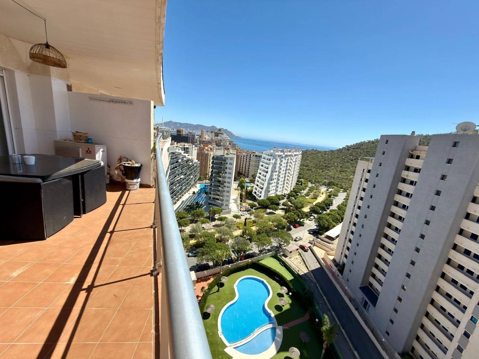2 makuuhuone Asunto myytävänä paikassa La Villajoyosa / Vila Joiosa mukana uima-altaan 
autotalli - 415 000 € (Ref: 10059258)