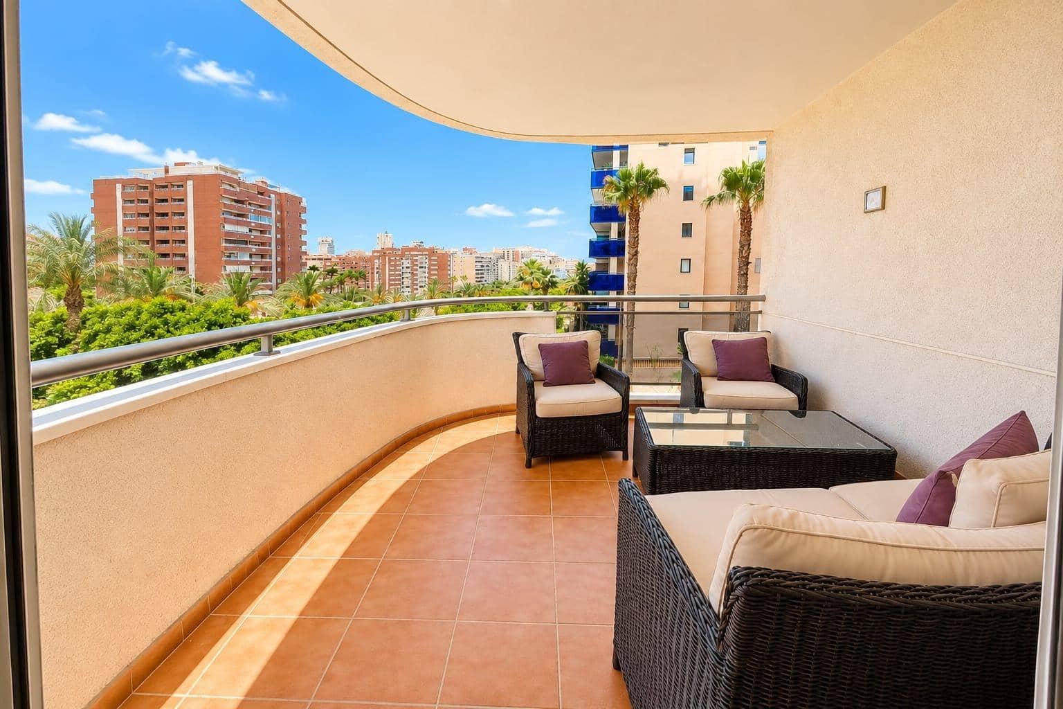 Piso de 2 habitaciones en La Villajoyosa / Vila Joiosa en venta con piscina garaje - 285.000 € (Ref: 10059262)