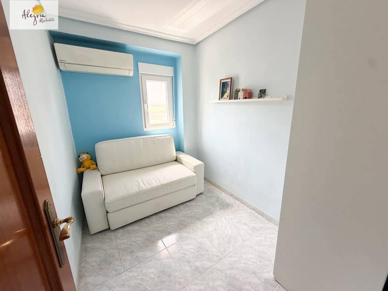 3 sovrum Lägenhet att hyra i Valencia stad - 1 300 € (Ref: 10062120)