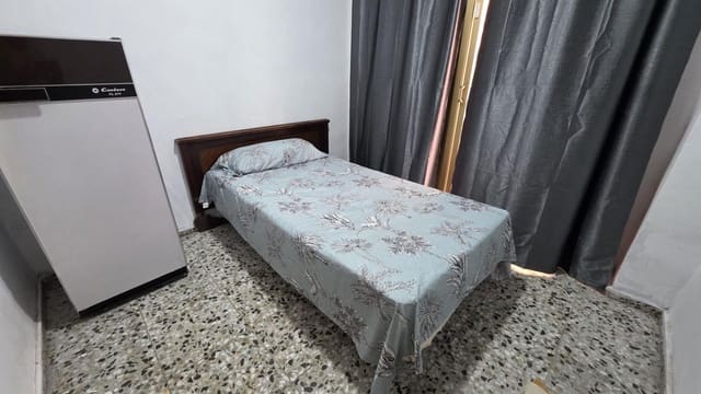 3 Zimmer Apartment zu vermieten in Alicante / Alacant Stadt - 900 € (Ref: 10064792)