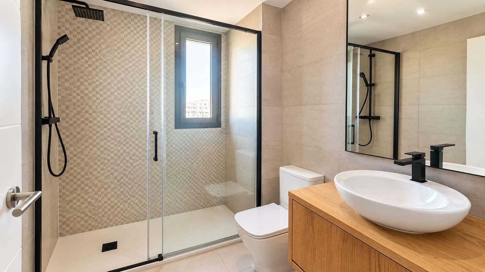 Piso de 3 habitaciones en Alicante / Alacant ciudad en venta con piscina garaje - 600.000 € (Ref: 10078487)