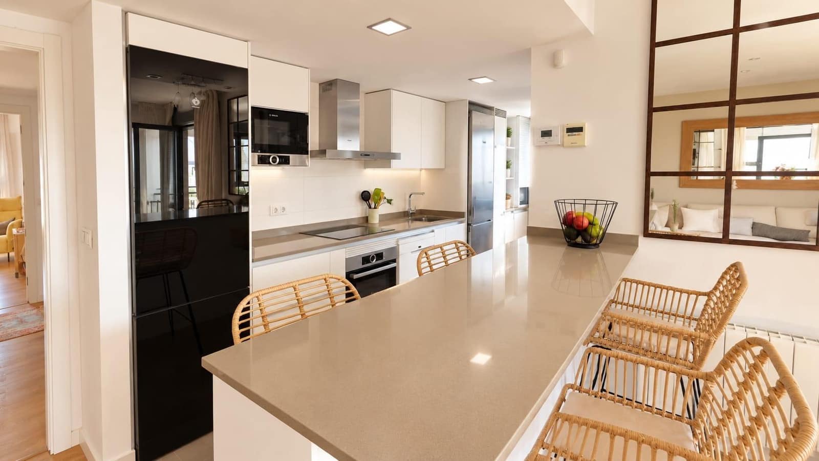 Piso de 3 habitaciones en Alicante / Alacant ciudad en venta con piscina garaje - 600.000 € (Ref: 10078487)