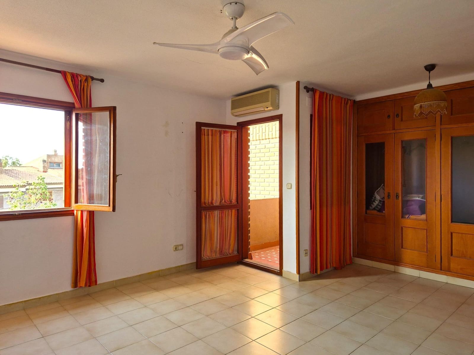 4 soverom Rekkehus til salgs i San Juan de Alicante / Sant Joan d'Alacant med svømmebasseng garasje - € 515 000 (Ref: 10100312)