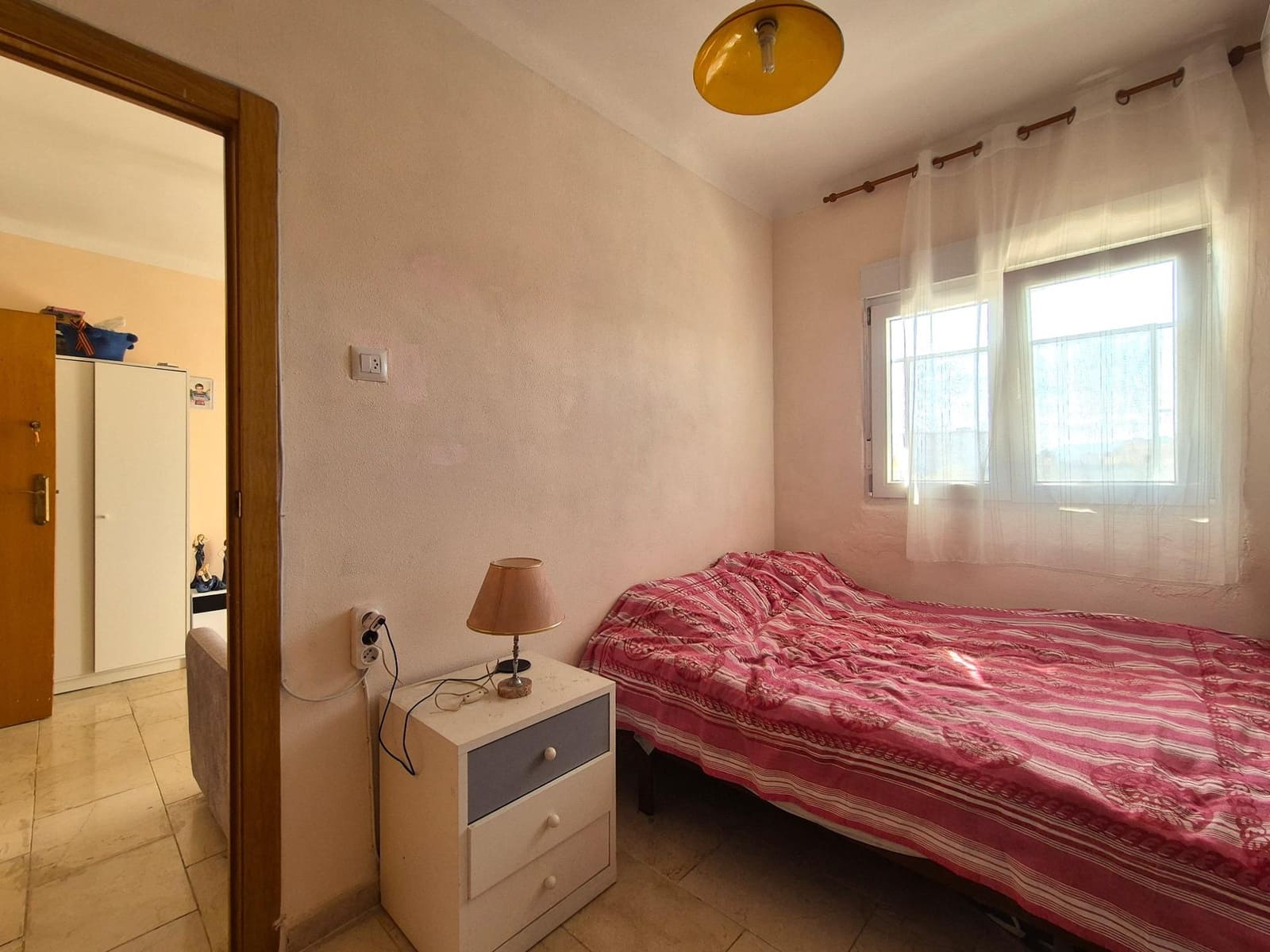 3 bedroom Apartment for sale in Alicante / Alacant city - € 112,000 (Ref: 10109797)