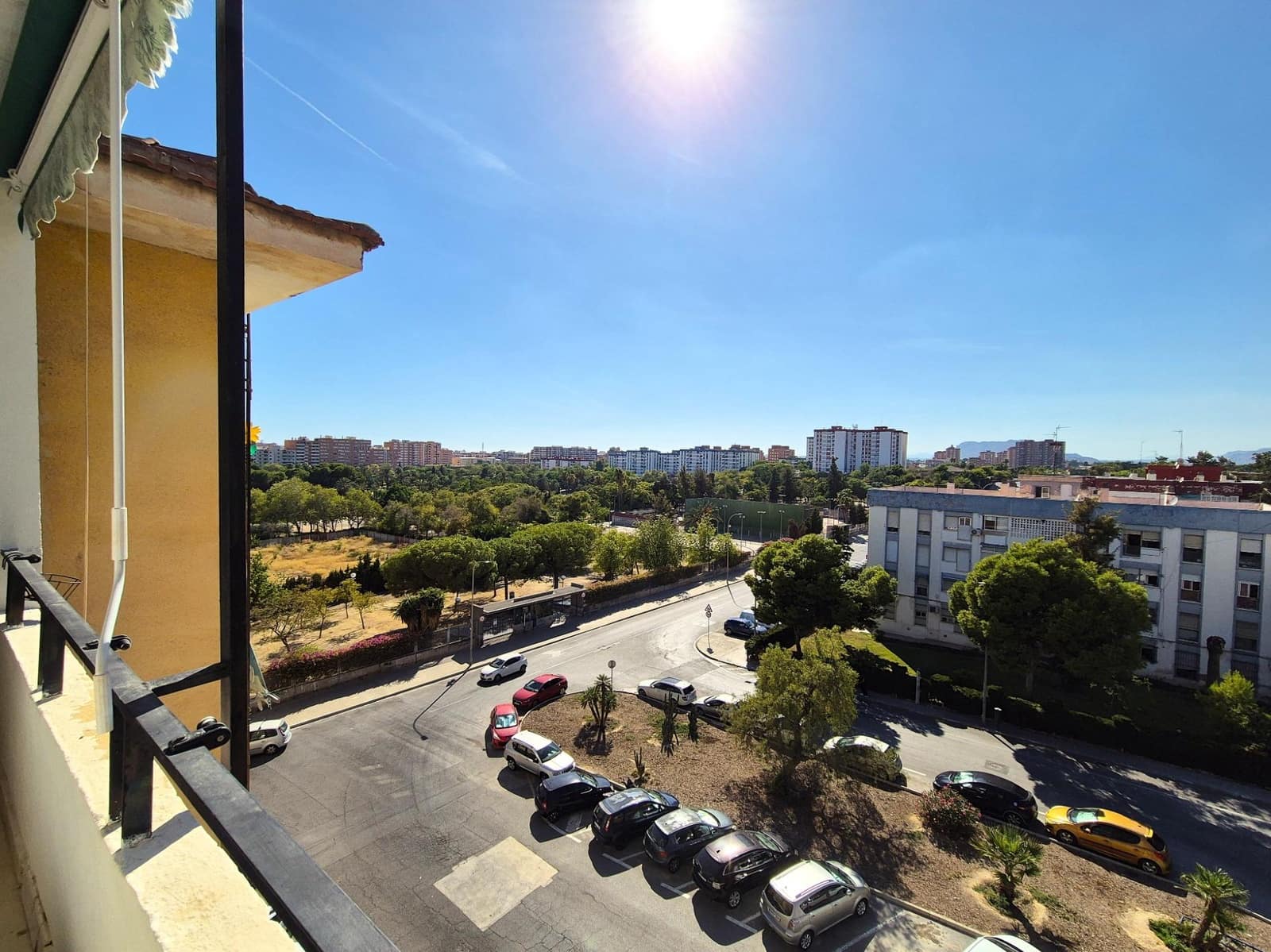 3 bedroom Apartment for sale in Alicante / Alacant city - € 112,000 (Ref: 10109797)